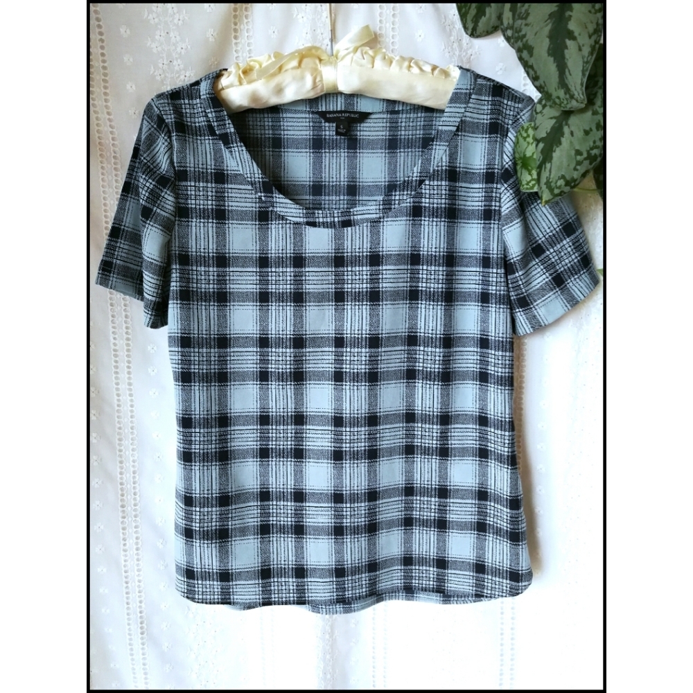 Banana Republic Blouse size S